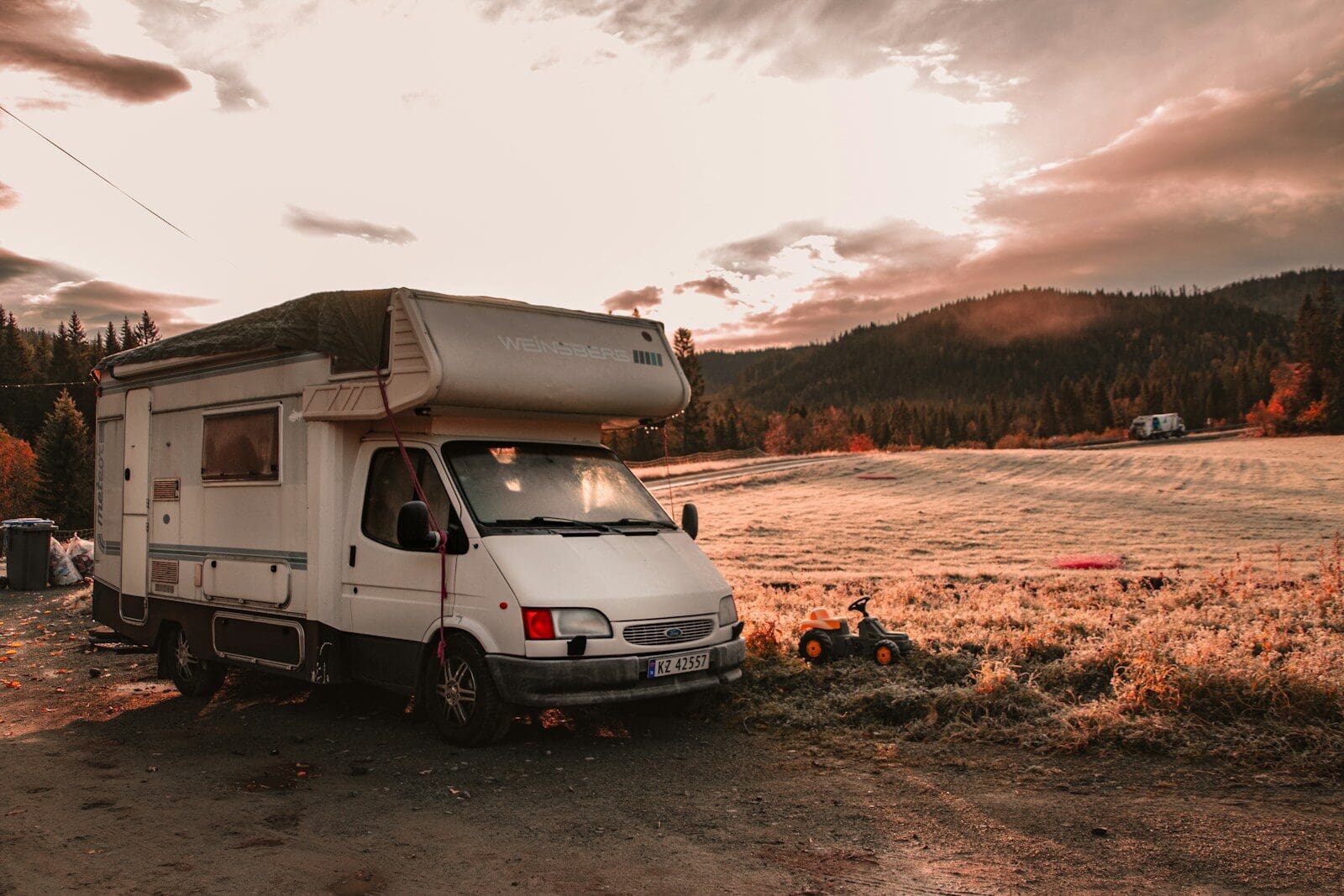 Full-Time vs. Weekend RVing: What Your Policy Should Cover